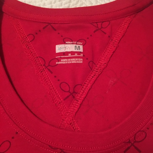 Nike Fit Dry Red Shirt size M - Picture 2 of 5